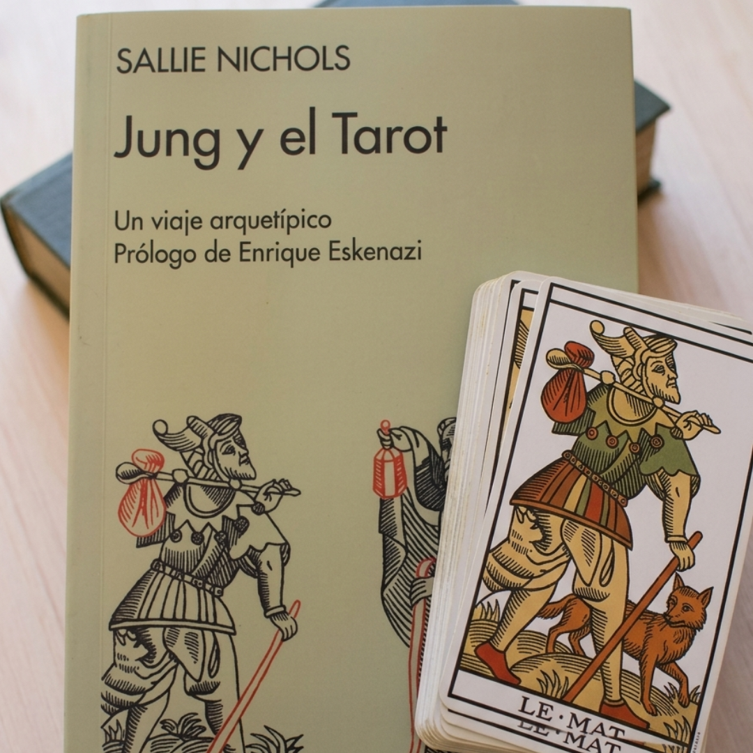 Jung Y El Tarot - Frente