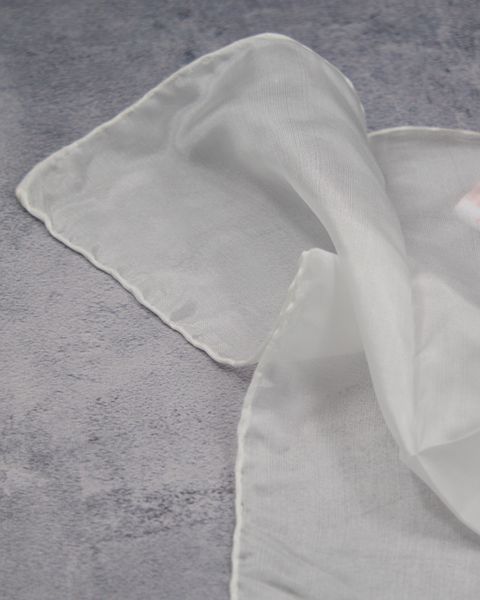 PAÑUELO DE SEDA NATURAL DE 28 X 28 CM 