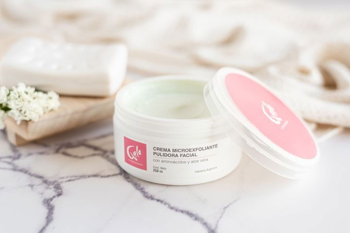 Crema microexfoliante pulidora facial