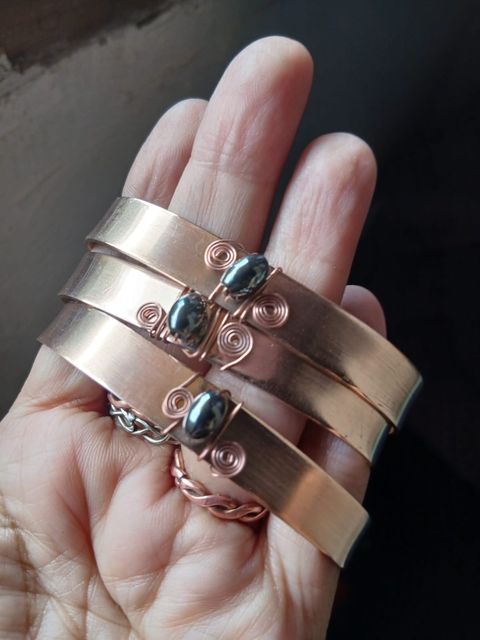 Pulsera con hematite imantado