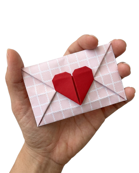 Sobre con corazón origami