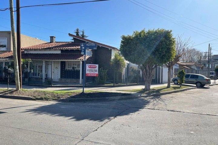 MIGUEL CANÉ 3300 - CASA 4 AMB.