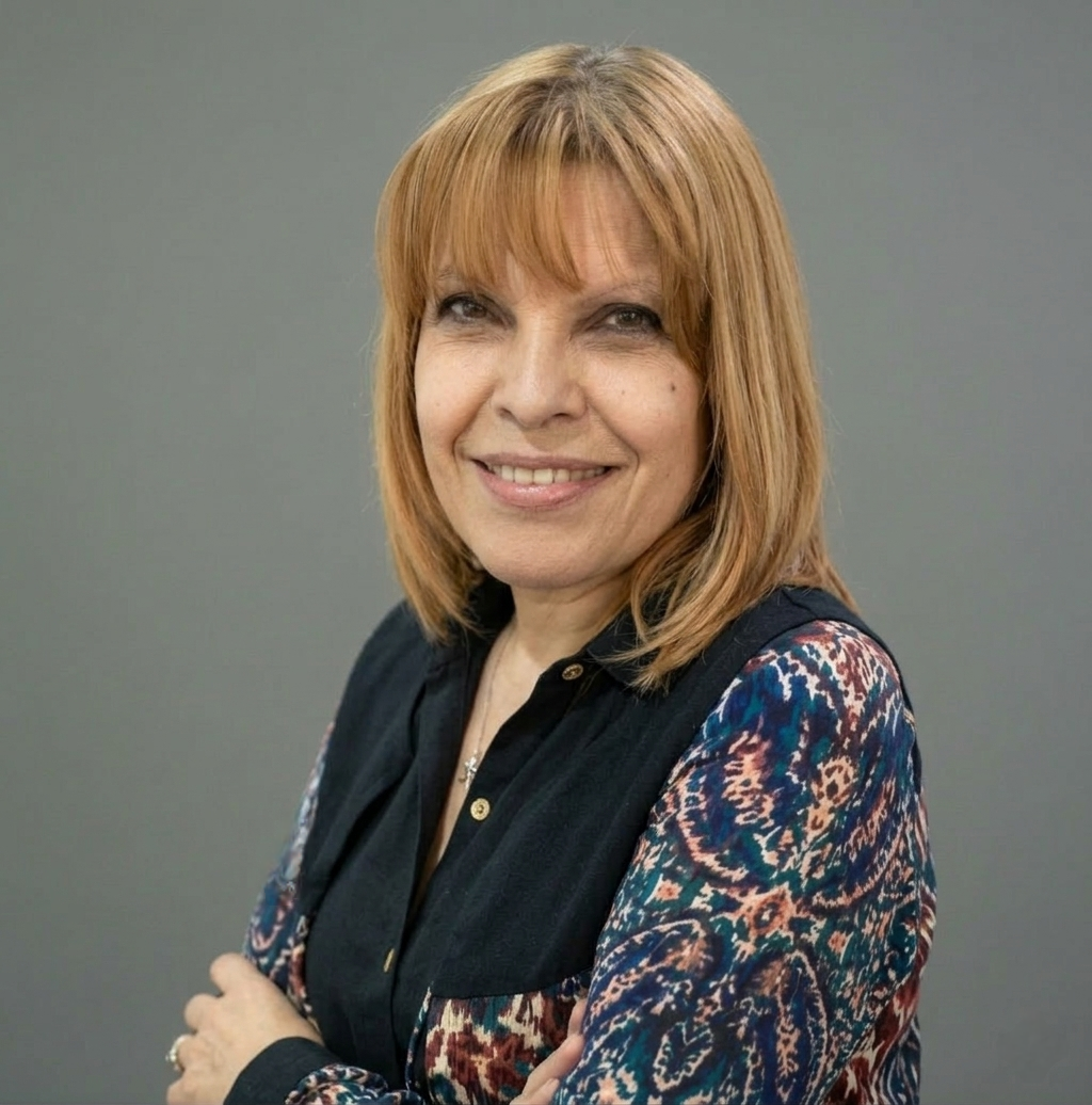 M. Angélica E., Revendedora Independiente