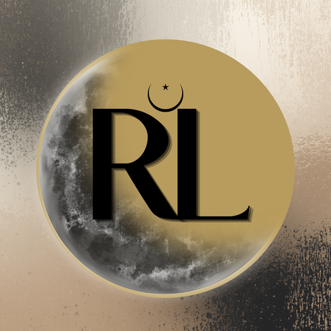 Refugio Lunar by Juli