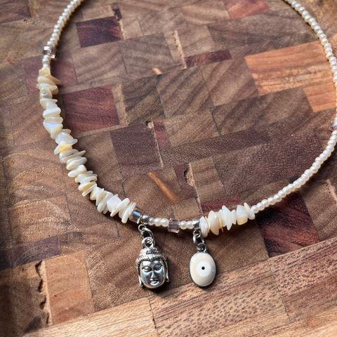 Collar Buda
