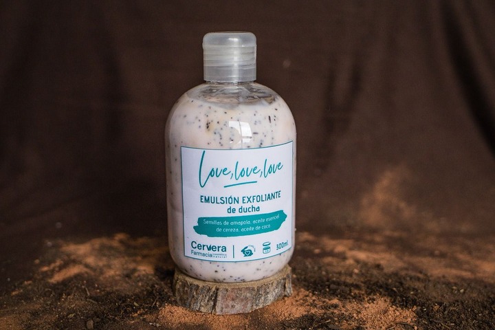 EMULSION EXFOLIANTE LOVE LOVE LOVE