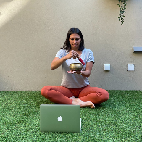 No tengo tiempo para yoga: 10 minutos pueden cambiar tu día