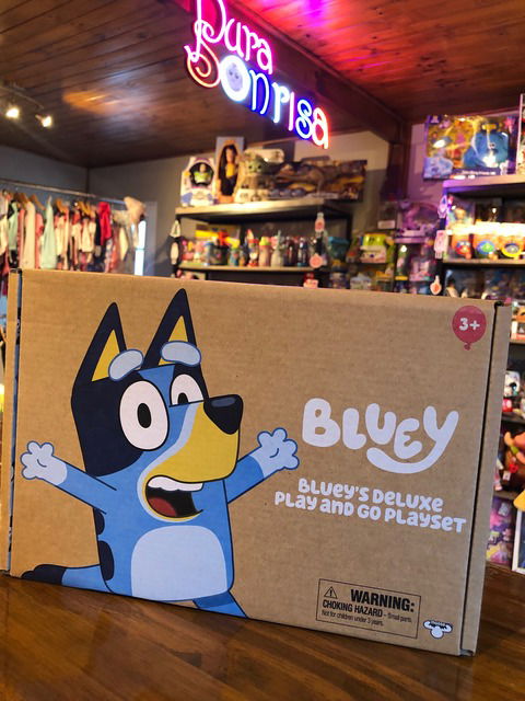 Valija Bluey con 3 figuras y accesorios VENDIDO SIN STOCK ! 