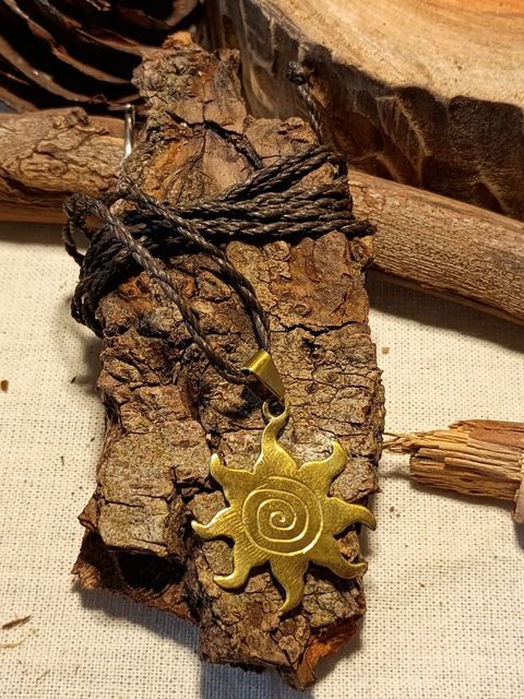 COLLAR DE BRONCE 